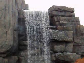 瀑布喷泉